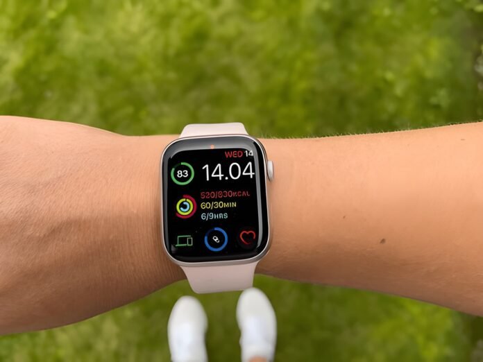 Smartwatch showing real-time health tracking