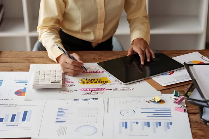 How Entrepreneurs Manage Risk